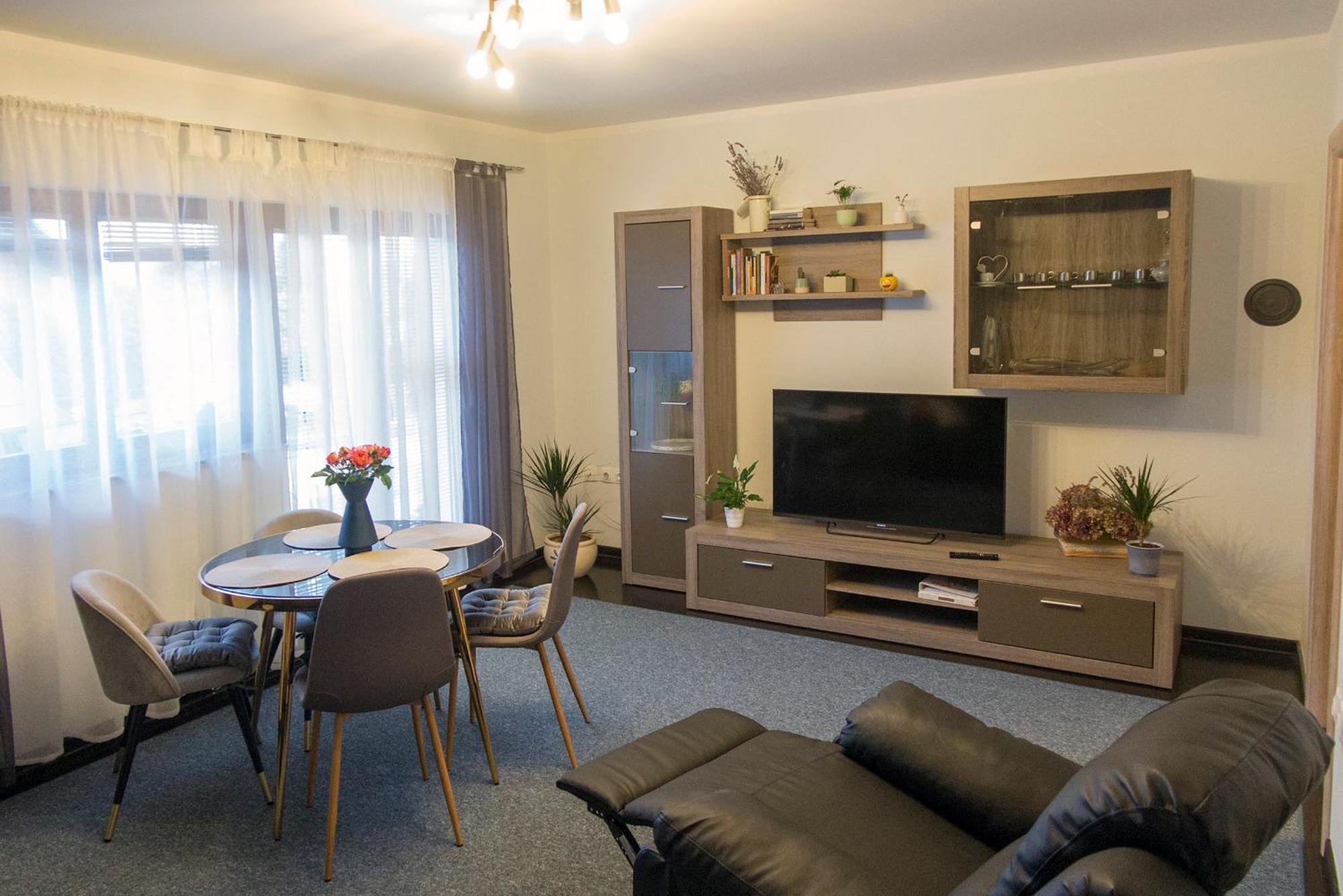 Apartment Garden Korana Карловаць Екстер'єр фото